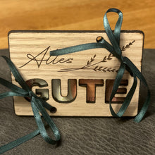Lade das Bild in den Galerie-Viewer, Geschenkkarte aus Holz - Alles Gute