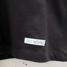 Lade das Bild in den Galerie-Viewer, T-shirt .\ brown trout