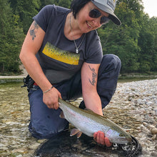 Lade das Bild in den Galerie-Viewer, T-shirt .\ brown trout