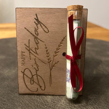 Lade das Bild in den Galerie-Viewer, Geldgeschenk Reagenzglas - Happy Birthday
