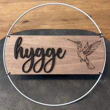 Lade das Bild in den Galerie-Viewer, Dekorativer Metallkranz - verschiedene Motive
