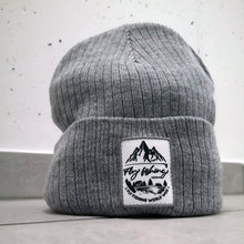 Lade das Bild in den Galerie-Viewer, Beanie .\ fly fishing ww
