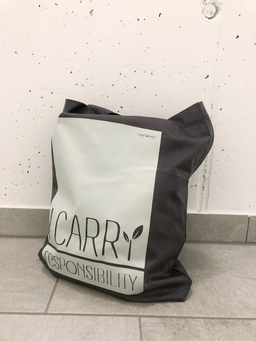 Bag .\ carry bag